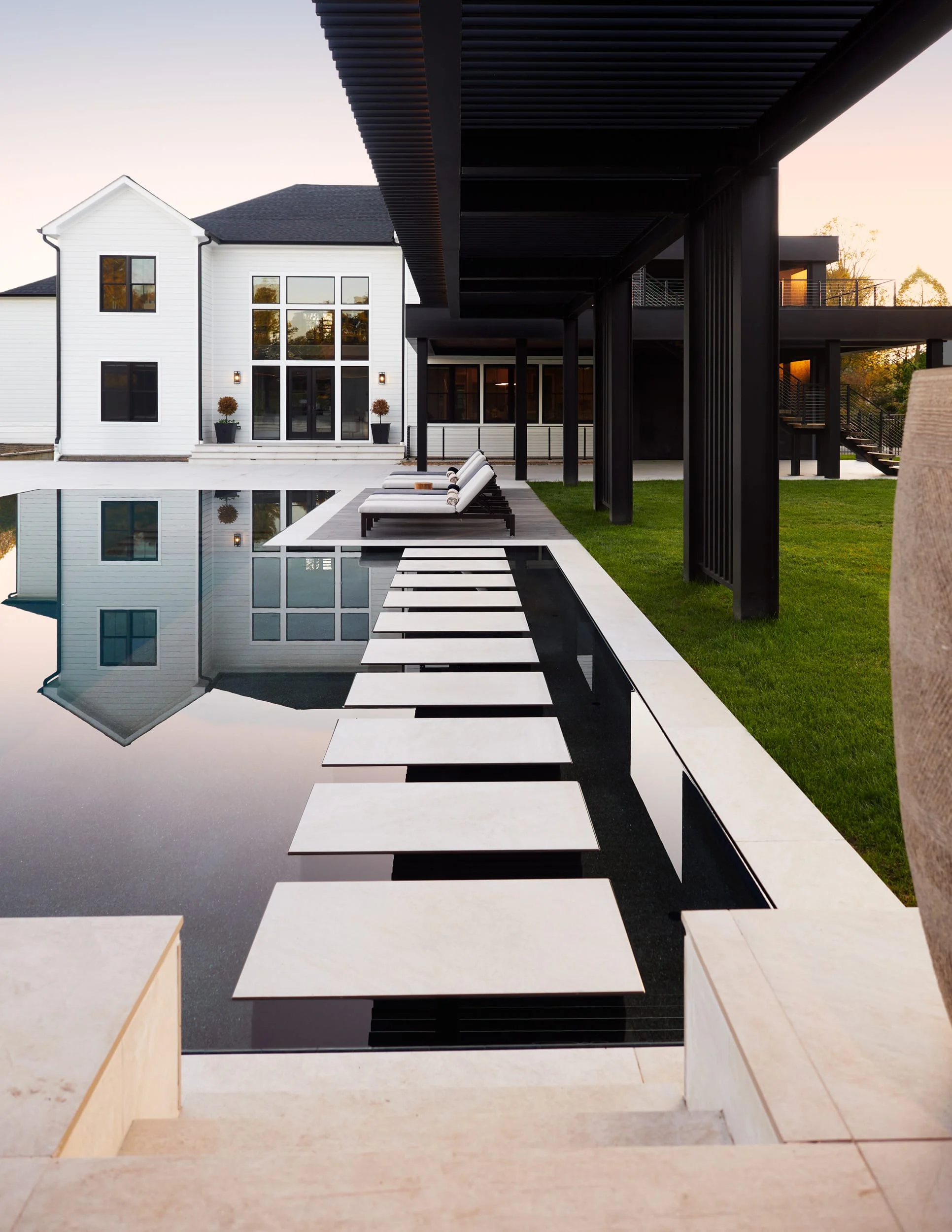 Potomac Pool House — Integrating Building With Landscape, view 9